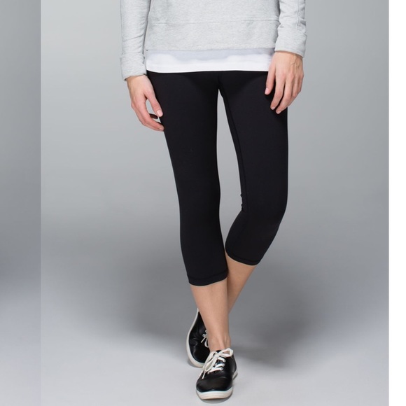 Lululemon Wunder Under Crop *Full-On Luxtreme - Picture 2 of 4